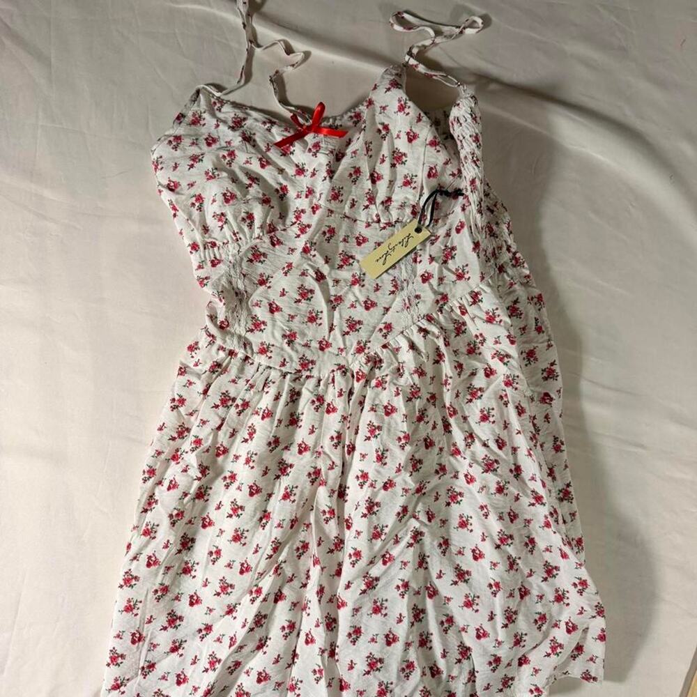 Nwt white red floral coquette - Picture 5 of 6